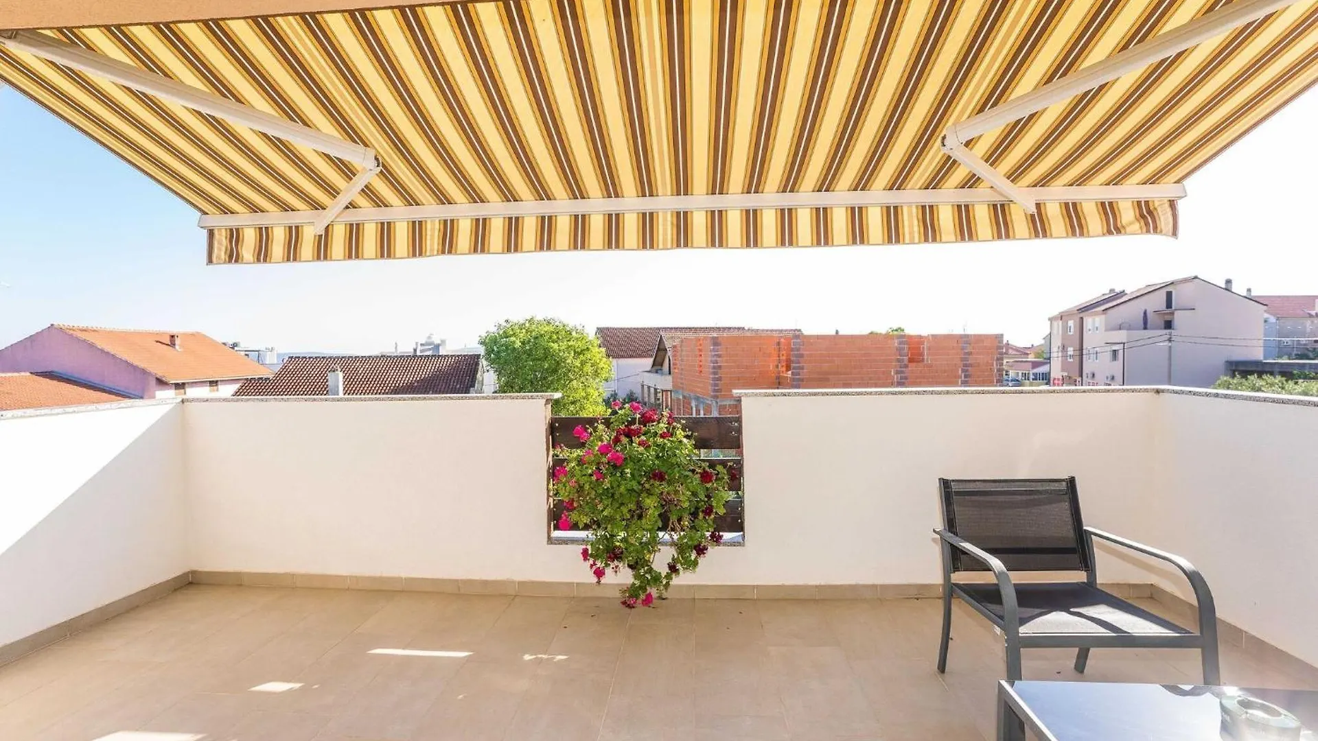 Apartments Maza - One Bedroom Apartment With Balcony Angela Zadar