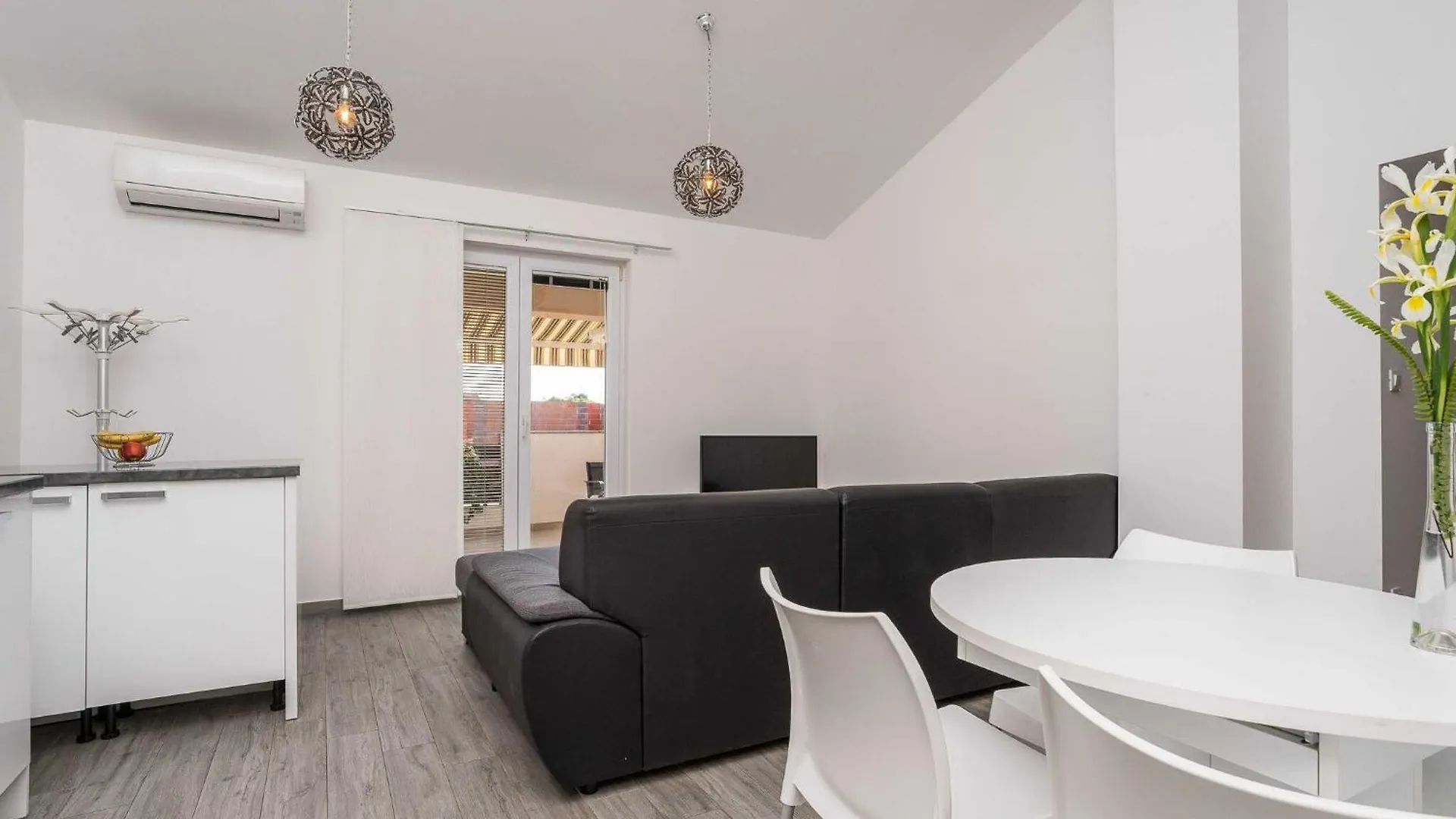 Apartments Maza - One Bedroom Apartment With Balcony Angela Zadar Croatia